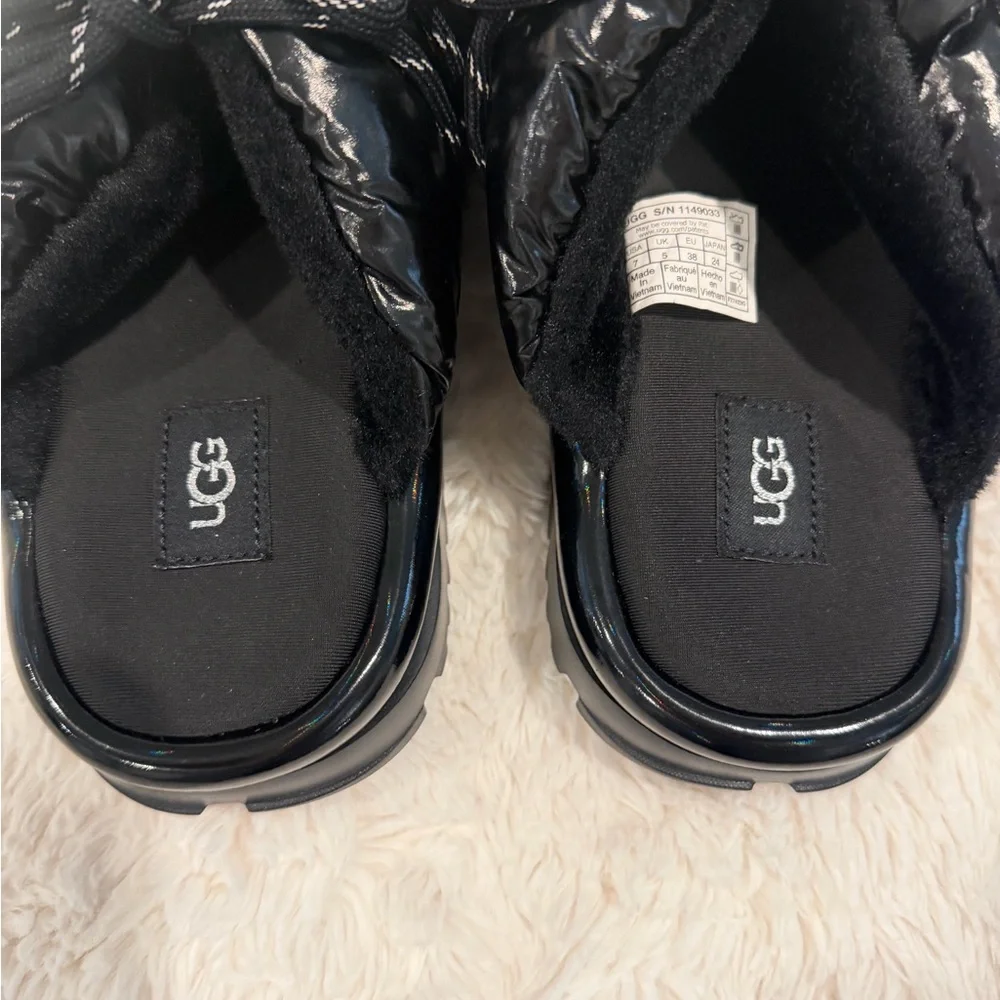 UGG Black Quilted Slip-On Footwear - Picture 3 of 5